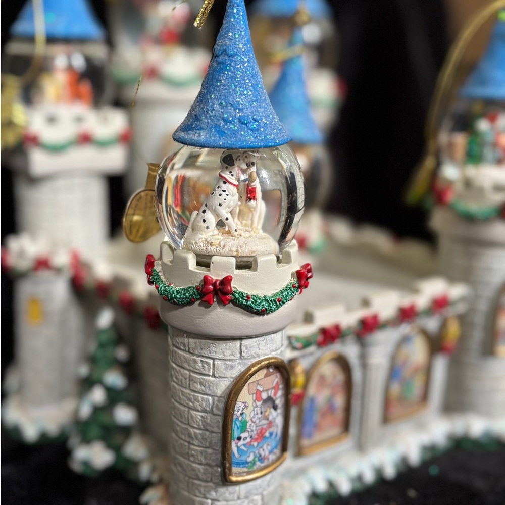 The Bradford Exchange Disney “Cinderella’s Castle” - Picture 3 of 13